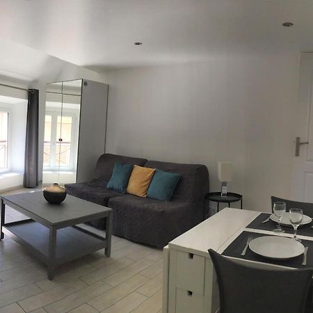 Duplex Bellifontain Au Coeur De Fontainebleau Apartment Luaran gambar