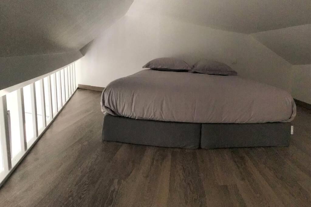 Duplex Bellifontain Au Coeur De Fontainebleau Apartment Luaran gambar